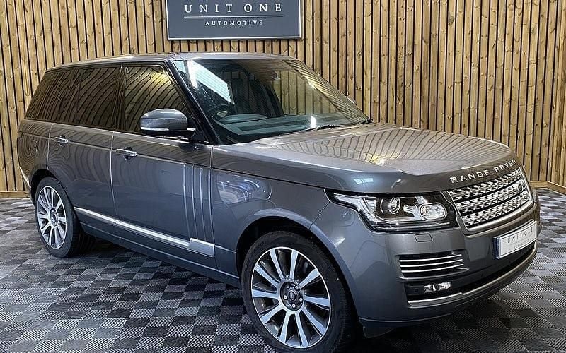 Used 2017 Land Rover Range Rover Autobiography SUV | £26,000 (Good price) - Image 1/2