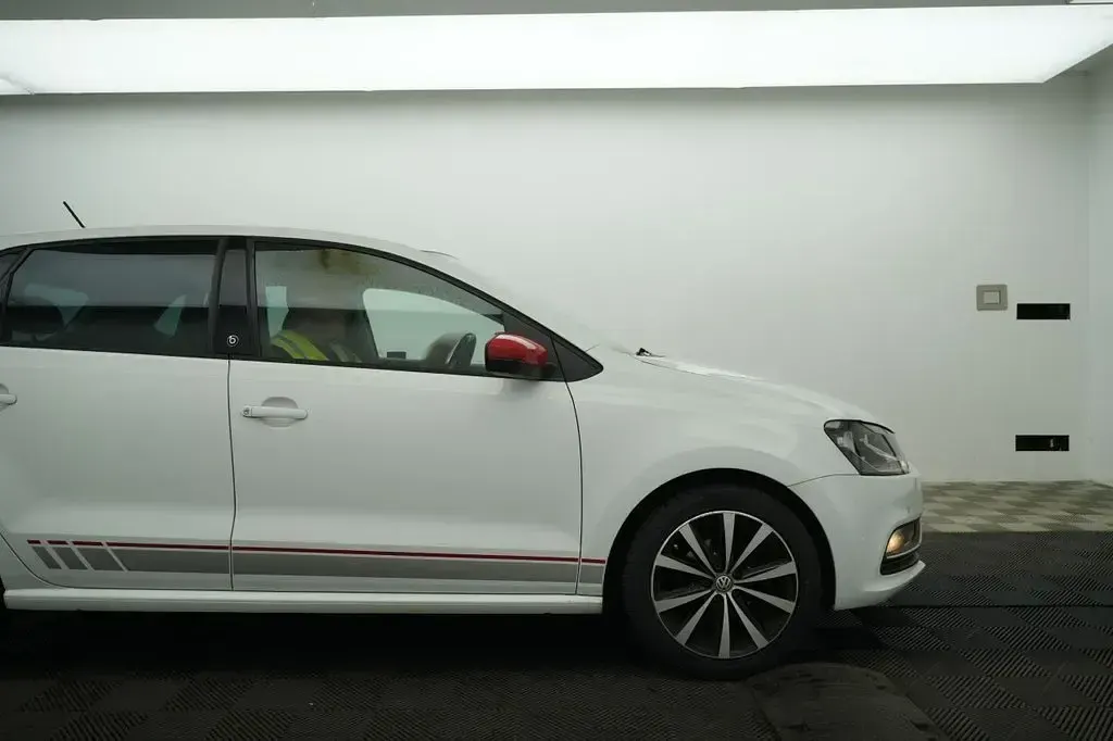 Used VW Polo Beats 75 HP (55 kW) 2016 White Hatchback