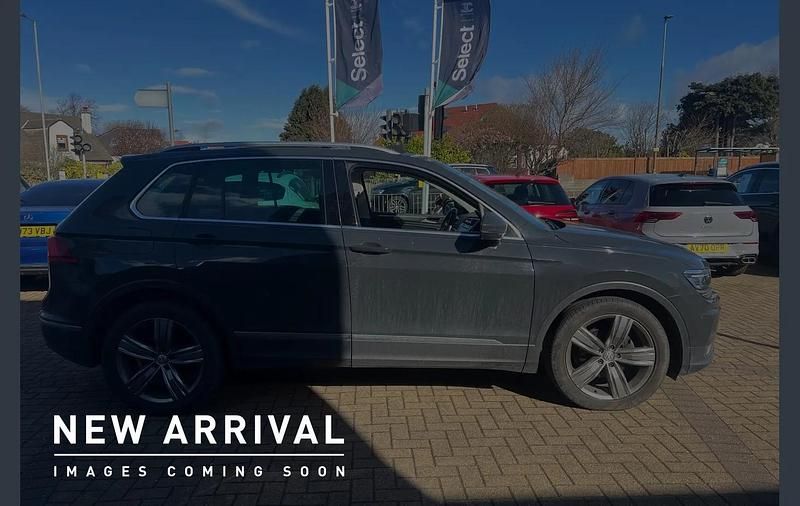Used VW Tiguan SEL 150 HP (110 kW) 2019 Grey SUV