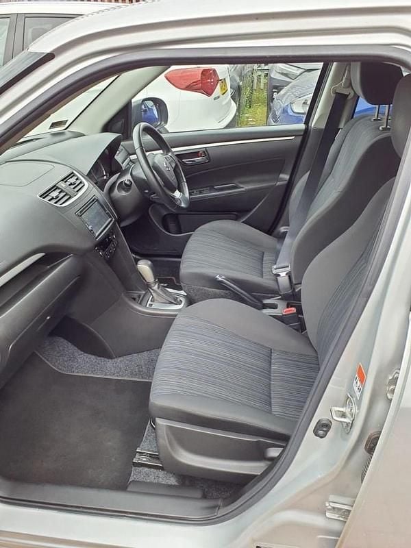 Used Suzuki Swift SZ4 94 HP (69 kW) 2014 Silver Hatchback