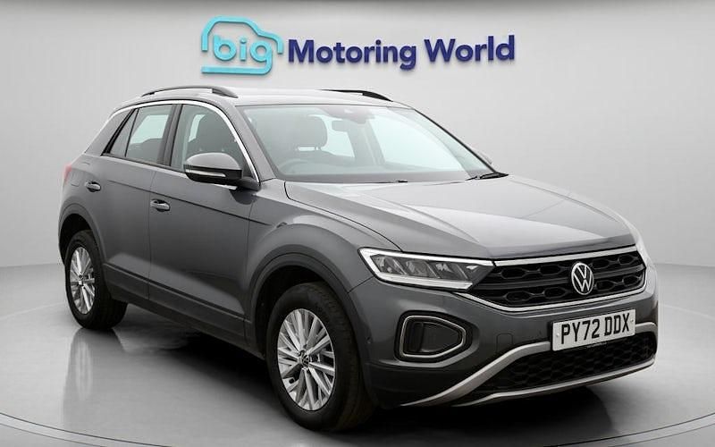 Used VW T-Roc Life 110 HP (80 kW) 2024 SUV