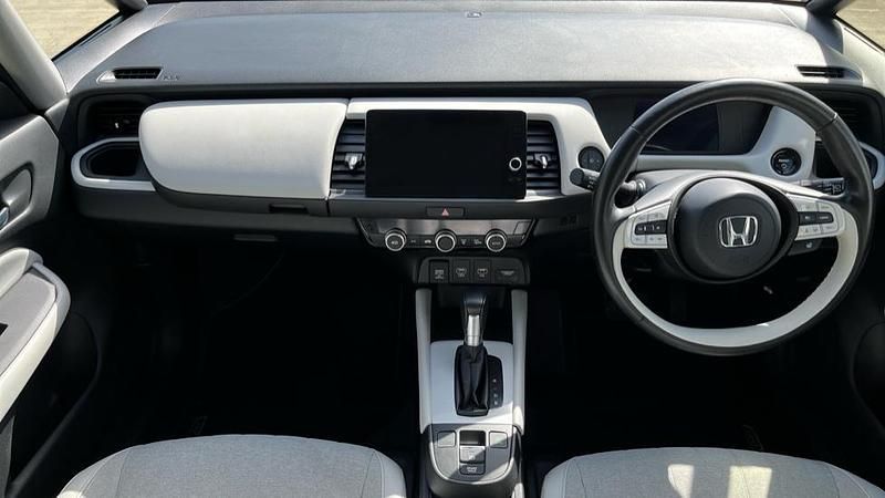 Second-hand Honda Jazz Hybrid 109 CP (80 kW) 2023 Albastru Hatchback