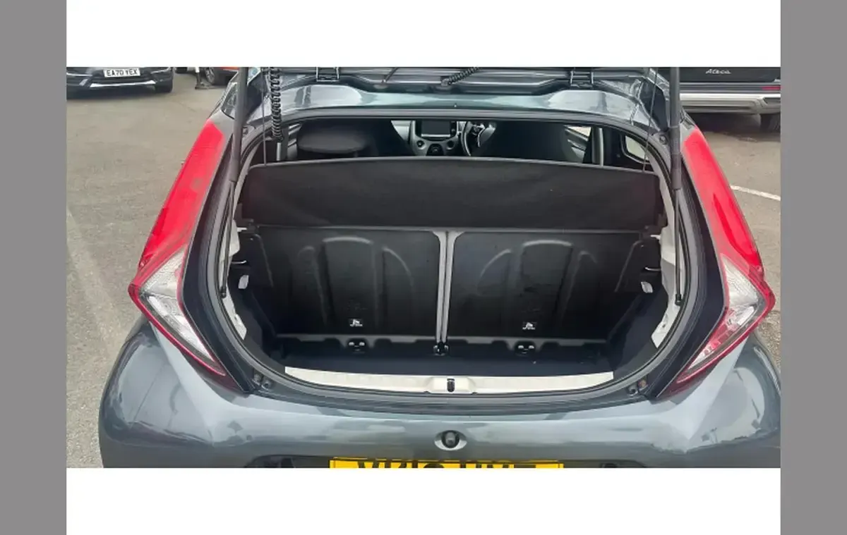 Used Toyota Aygo X-play 72 HP (52 kW) 2019 Grey Hatchback