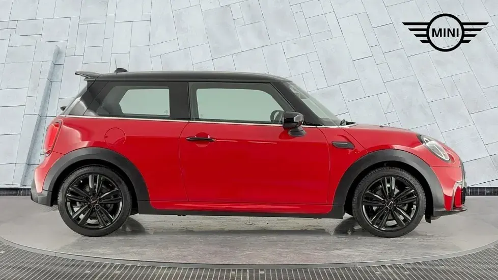 Usado Mini Cooper Hatch 134 HP (98 kW) 2022 Vermelho Citadino