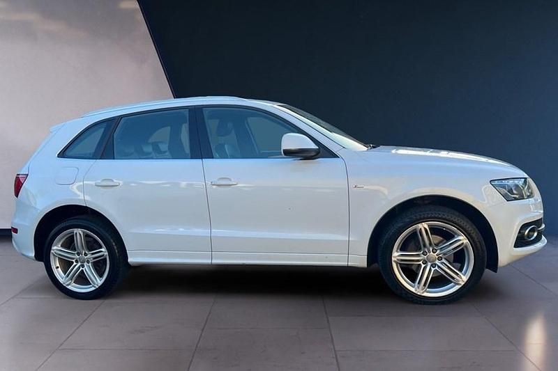 White Used 2011 Audi Q5 S-Line SUV | £7,995 (A bit pricey) - Image 1/1