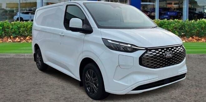 White New 2025 Ford Transit Limited Van | £32,500 - Image 1/4