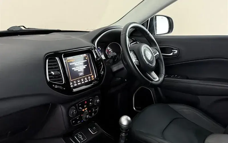 Begagnad Jeep Compass Limited 140 HK (102 kW) 2021 SUV