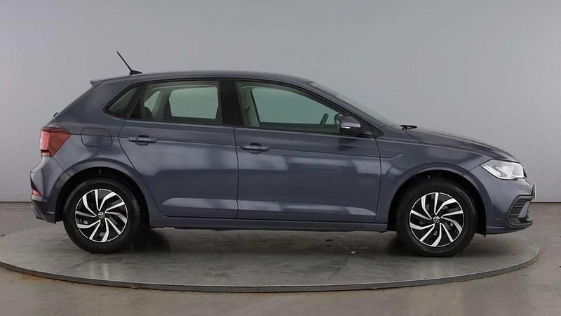 Used VW Polo Life 95 HP (69 kW) 2024 Grey Hatchback