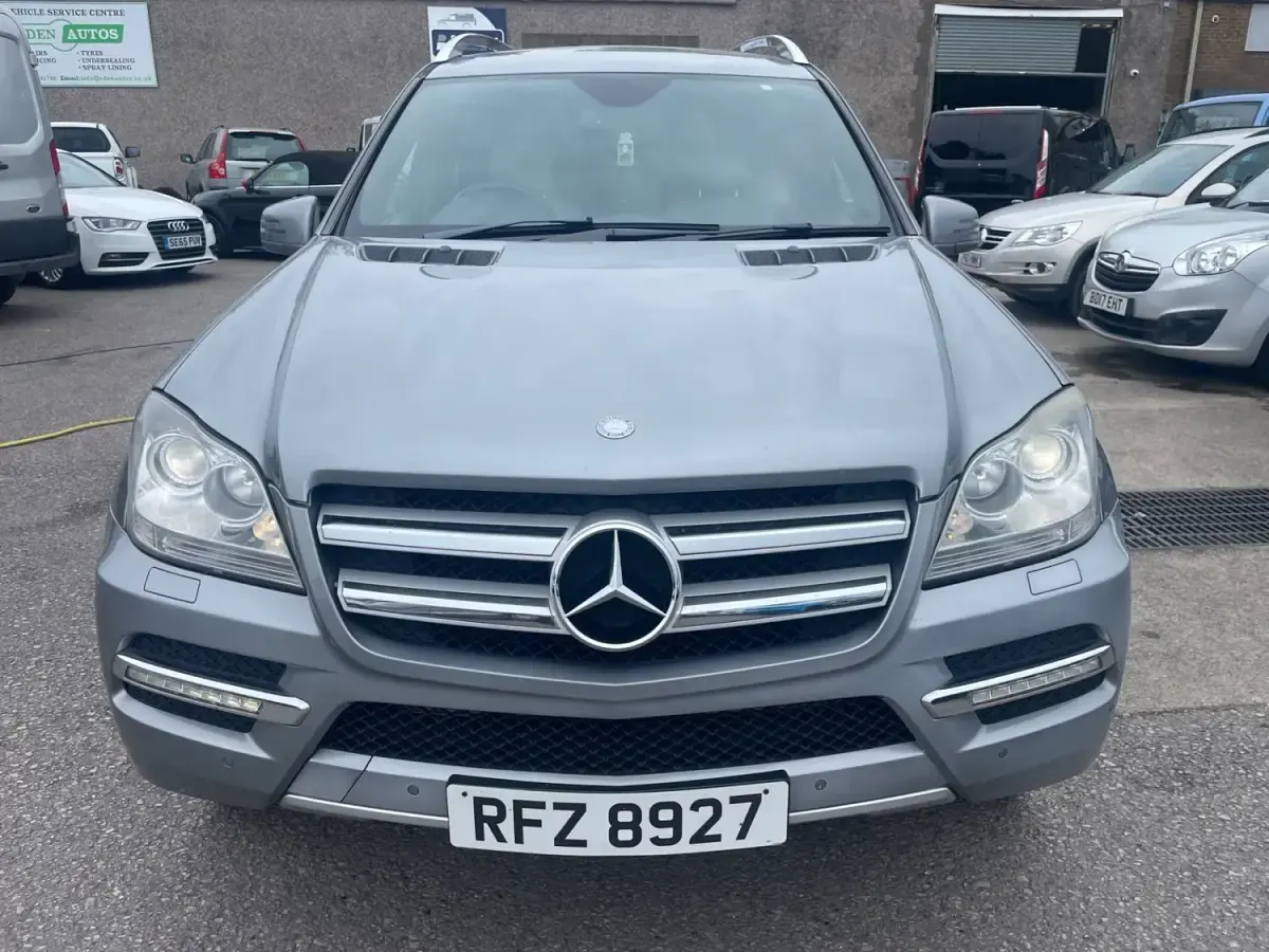Käytetty Mercedes GL350 2012 Hopea Katumaasturi