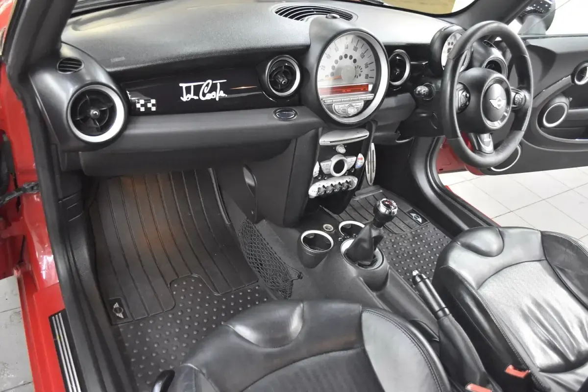 Used Mini John Cooper Works Hatch 2009 Red Hatchback