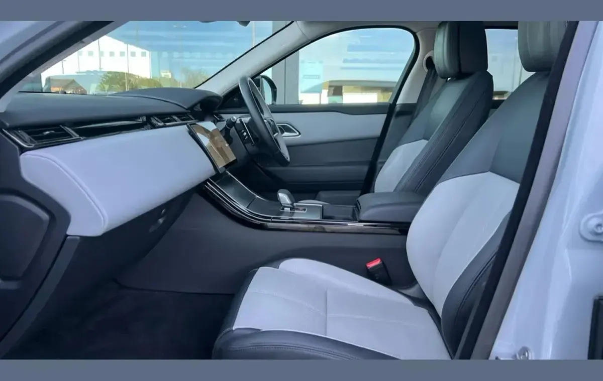 Used Land Rover Range Rover Velar HSE Dynamic 204 HP (150 kW) 2024 Arroios grey SUV