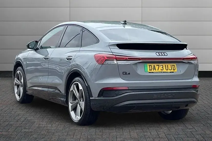 Used Audi Q4 Sportback e-tron Black Edition 207 kW (282 HP) 2024 Pebble grey SUV