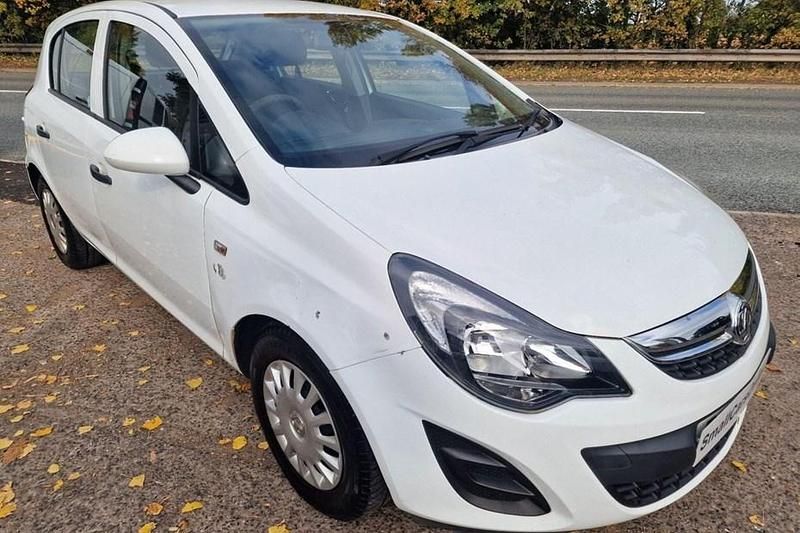 White Used 2014 Vauxhall Corsa S Hatchback | £2,495 (Good price) - Image 1/1