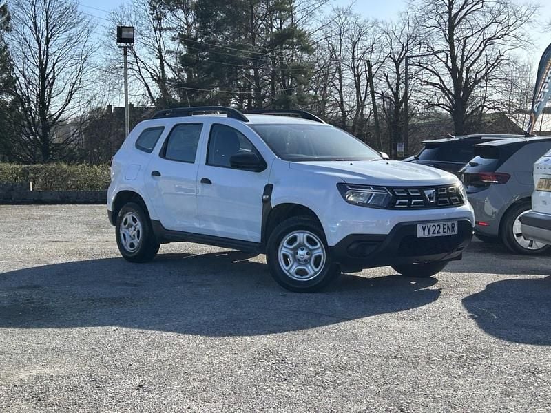 Begagnad Dacia Duster Essentiel 91 HK (66 kW) 2022 Vit SUV