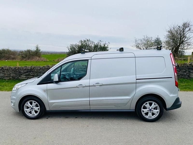 Used Ford Transit Connect Limited 120 HP (88 kW) 2017 Silver MPV