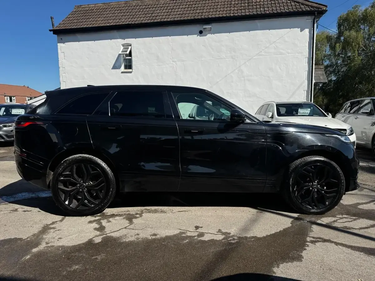 Used Land Rover Range Rover Velar R-Dynamic 236 HP (173 kW) 2018 Black SUV