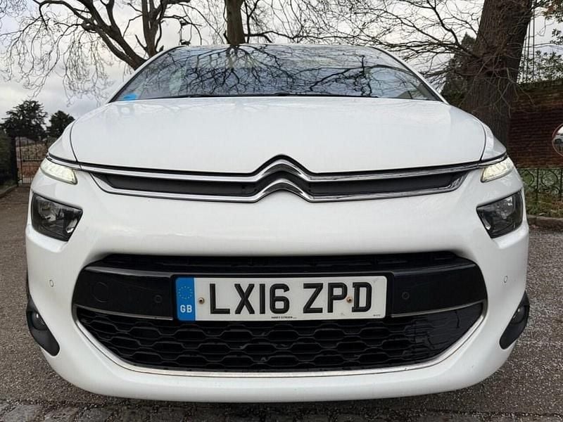 Used Citroën C4 Picasso Exclusive 120 HP (88 kW) 2016 White MPV