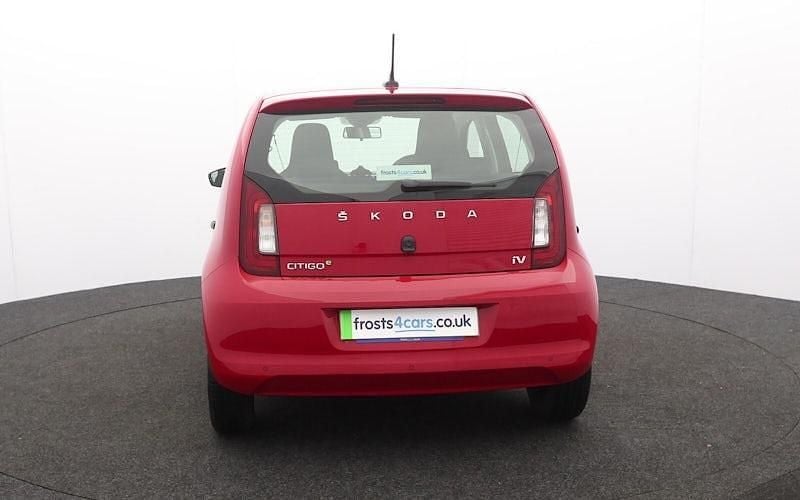 Used Skoda Citigo-e IV SE 61 kW (83 HP) 2020 Red Hatchback