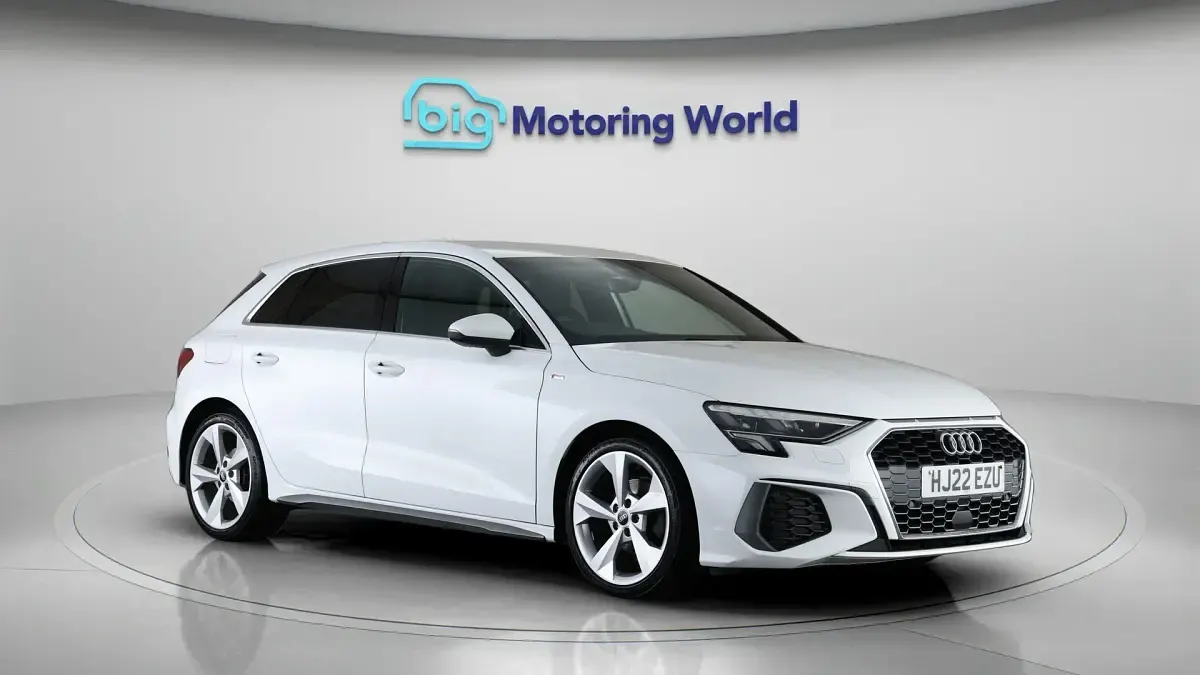 Usado Audi A3 S-Line 148 HP (108 kW) 2022 Sedan