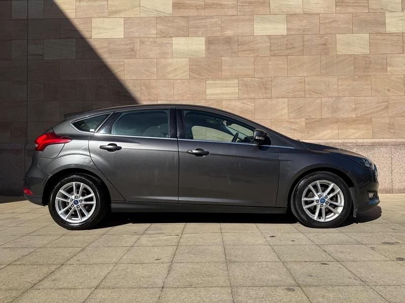 Used Ford Focus Zetec 2016 Grey Hatchback
