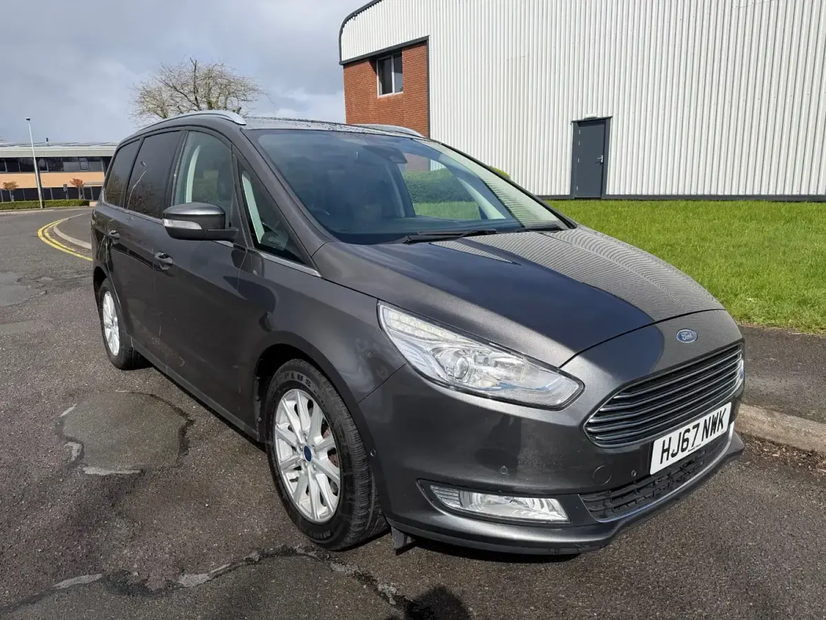 Begagnad Ford Galaxy Titanium X 150 HK (110 kW) 2017 Grå Minibuss