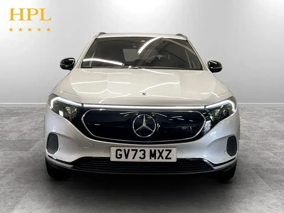 Usado Mercedes EQA250+ 139 kW (190 HP) 2024 Prateado SUV