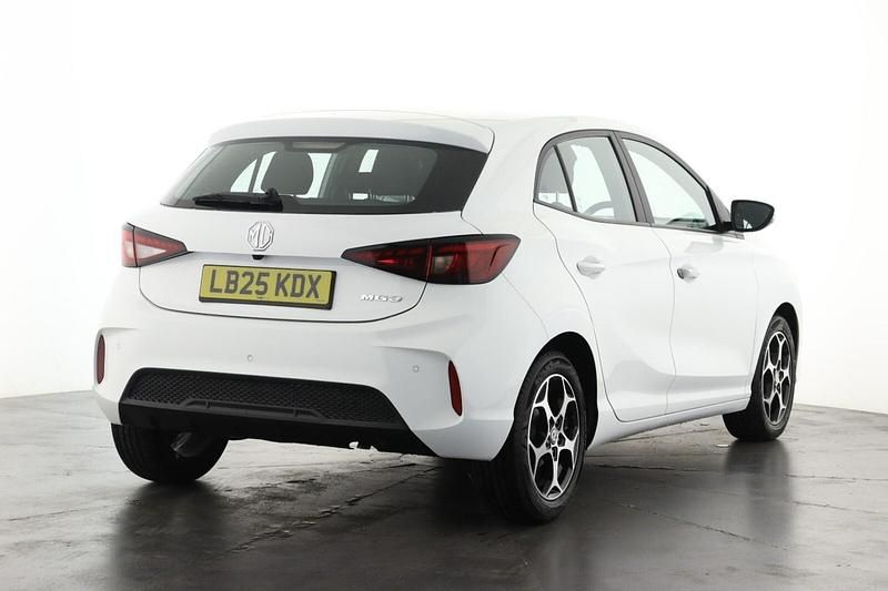 Used MG MG3 SE 2025 White Hatchback