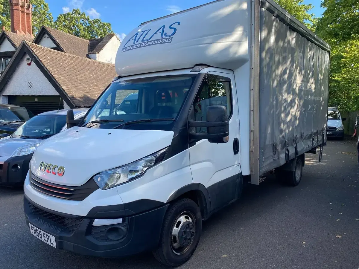 Used Iveco Daily 126 HP (92 kW) 2018 White Cabriolet