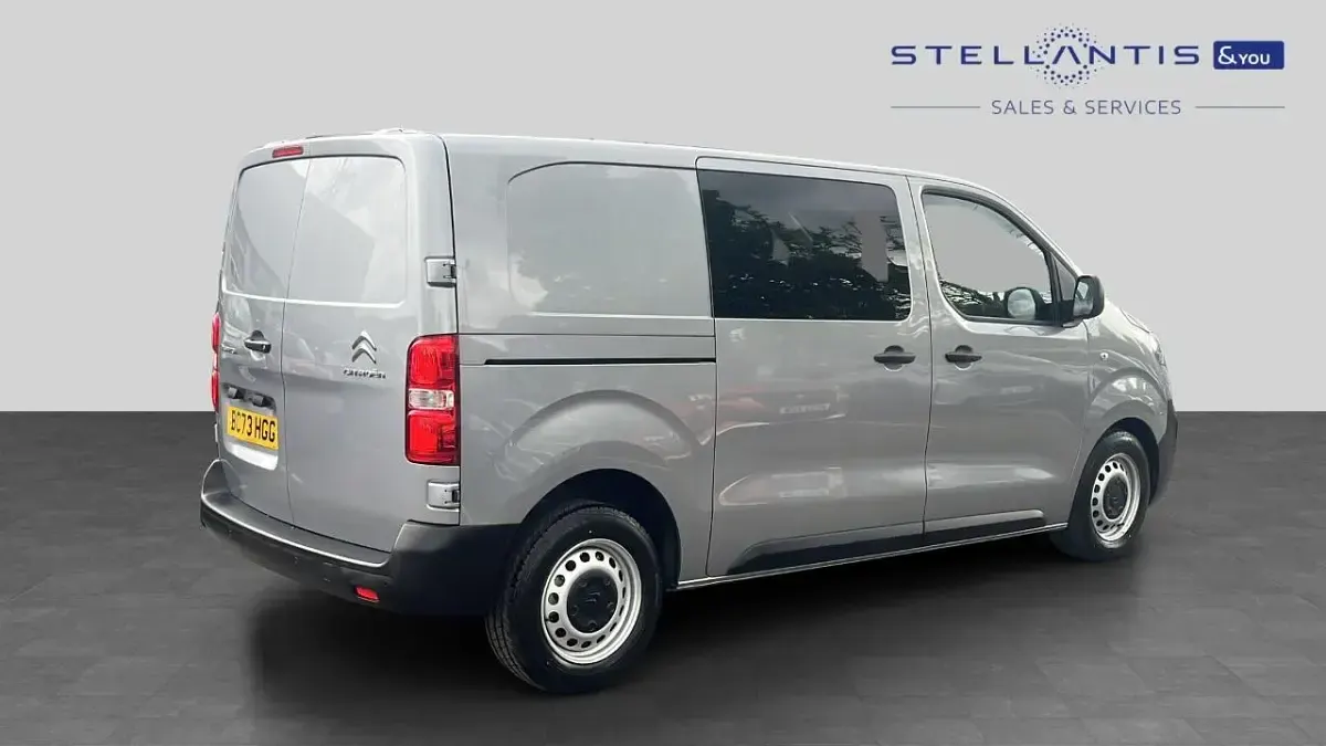 Begagnad Citroën Dispatch 175 HK (128 kW) 2024 Grå Minibuss