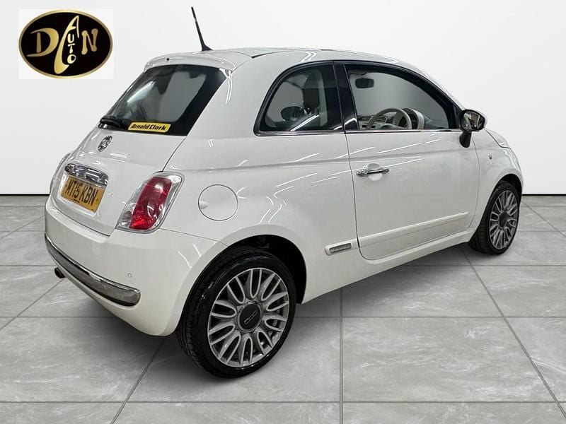 Used Fiat 500 Lounge 69 HP (50 kW) 2015 White Hatchback