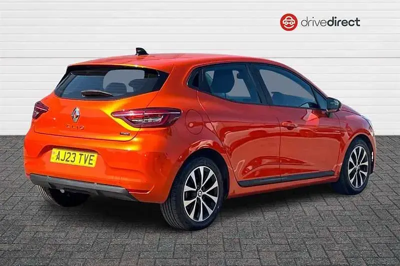 Used Renault Clio Evolution 2023 Orange Hatchback