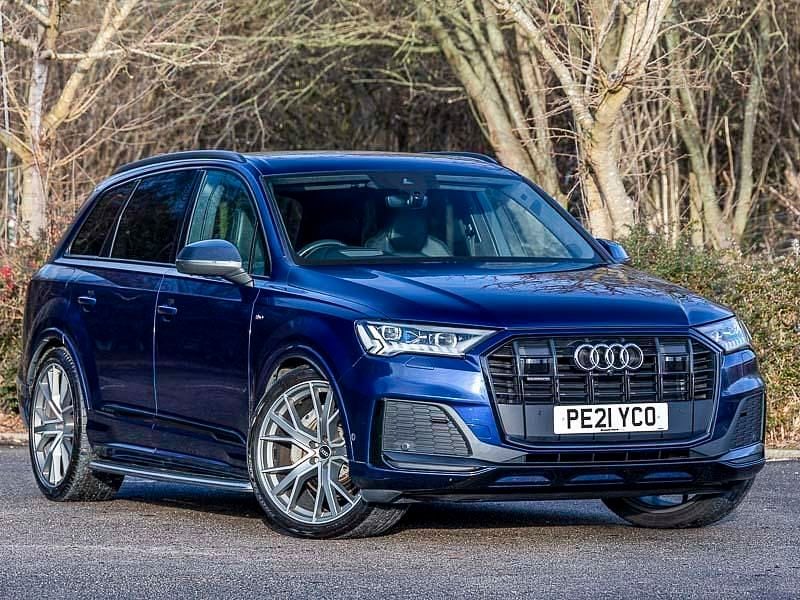 Blue Used 2021 Audi Q7 Comfort SUV | £45,998 (Fair price) - Image 1/4