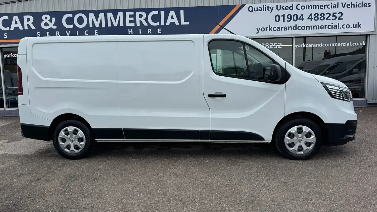 Used Renault Trafic 2023 White