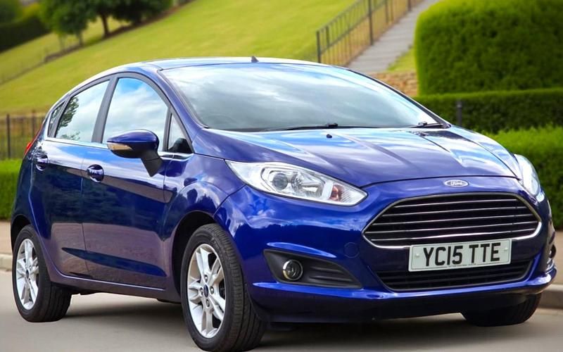 Blue Used 2015 Ford Fiesta Zetec Hatchback | £3,995 (Good price) - Image 1/4