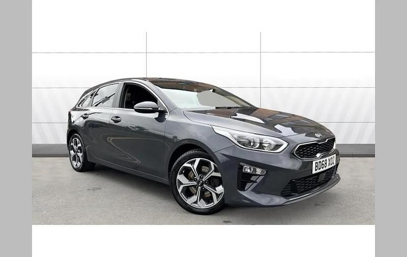 Grey Used 2018 Kia Ceed 3 Hatchback | £11,000 (Fair price) - Image 1/4