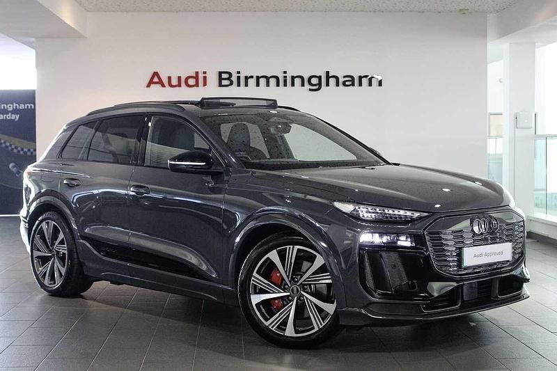 Magnet grey Used 2025 Audi SQ6 e-tron Premium SUV | £72,950 (Good price) - Image 1/4