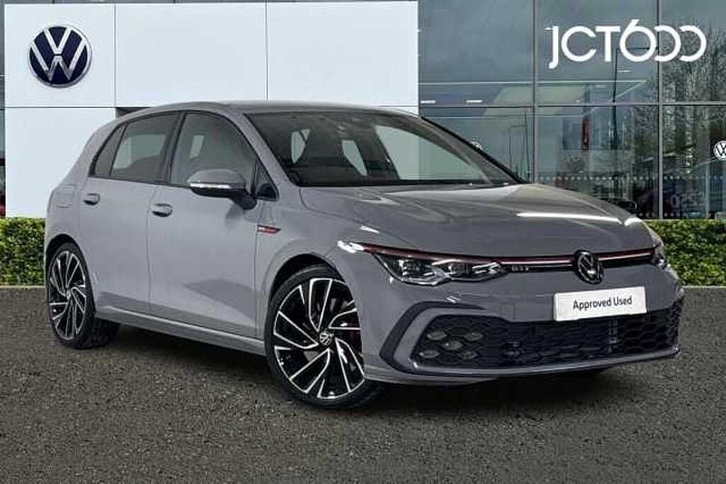 Second-hand VW Golf VIII 245 CP (180 kW) 2024