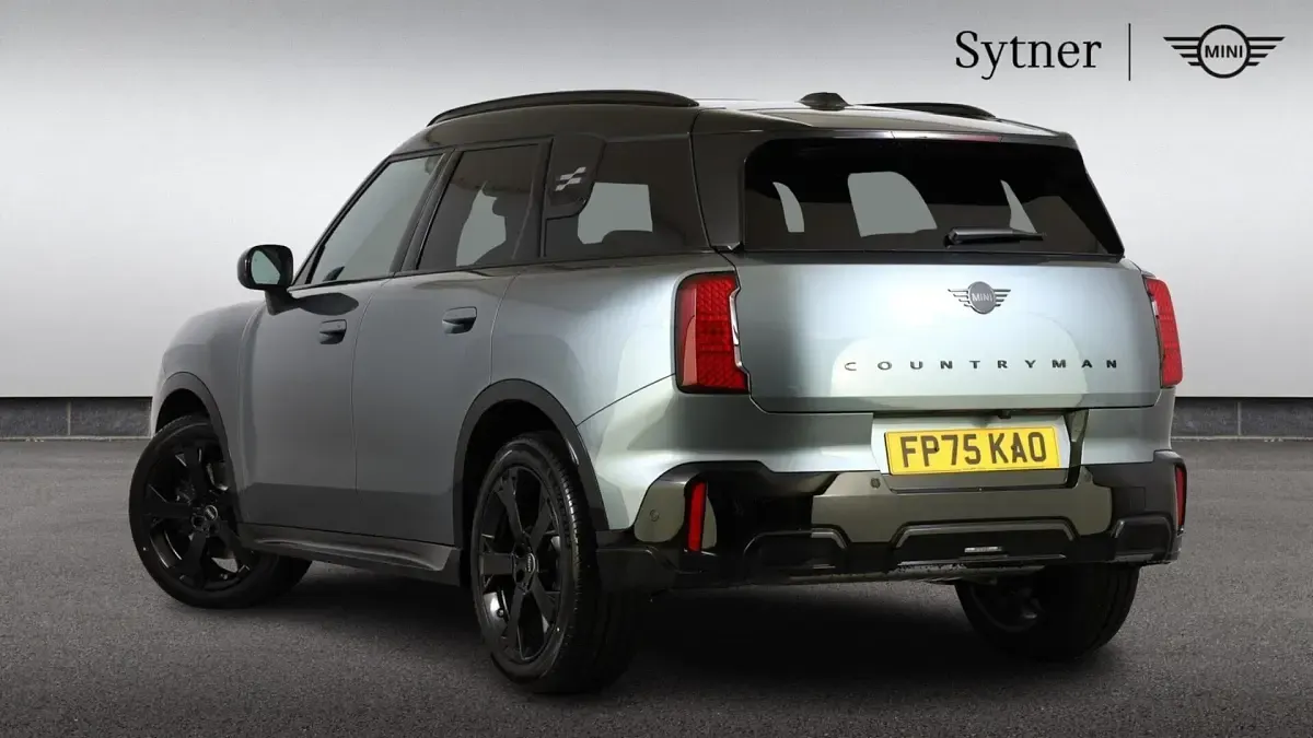 Used Mini Countryman 168 HP (123 kW) 2025 Green SUV