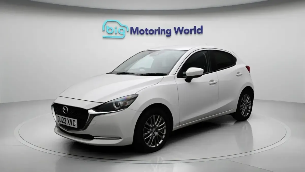 Usado Mazda 2 Inclusive 2023 Branco Citadino