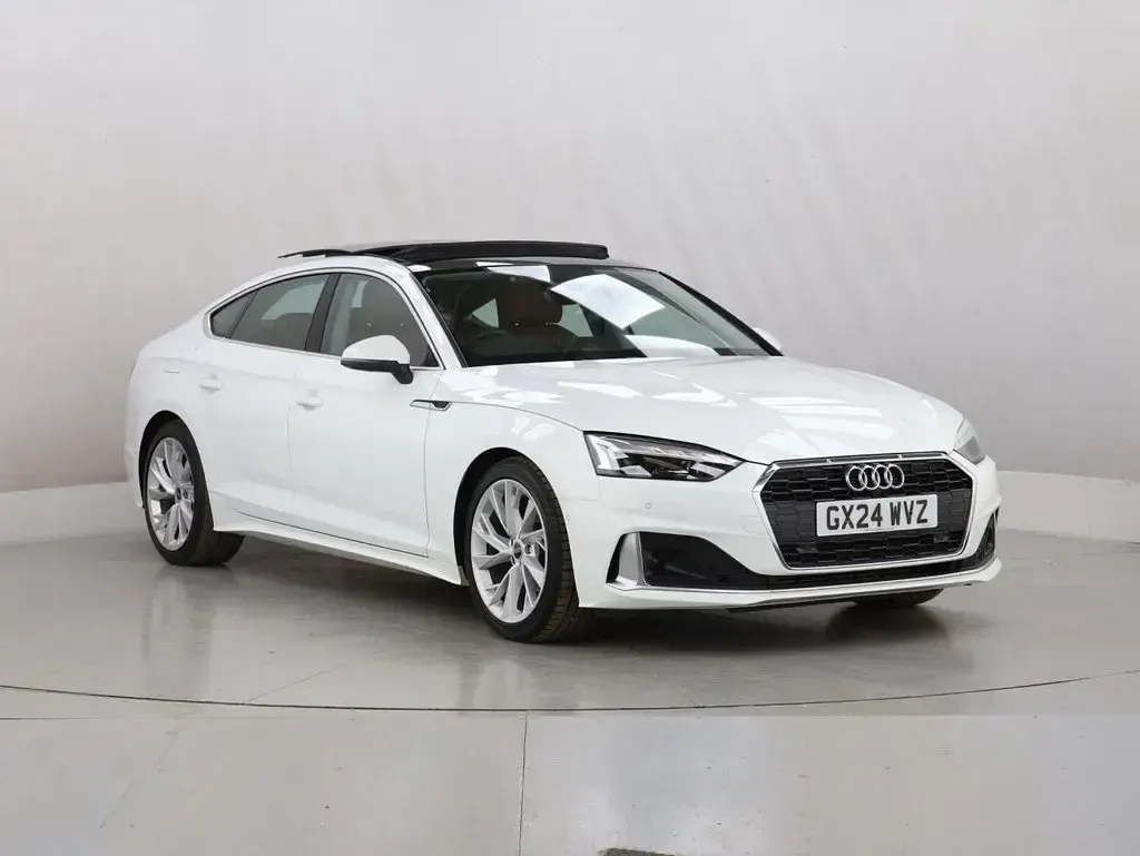 Used Audi A5 Sportback Sport 150 HP (110 kW) 2024 White Hatchback