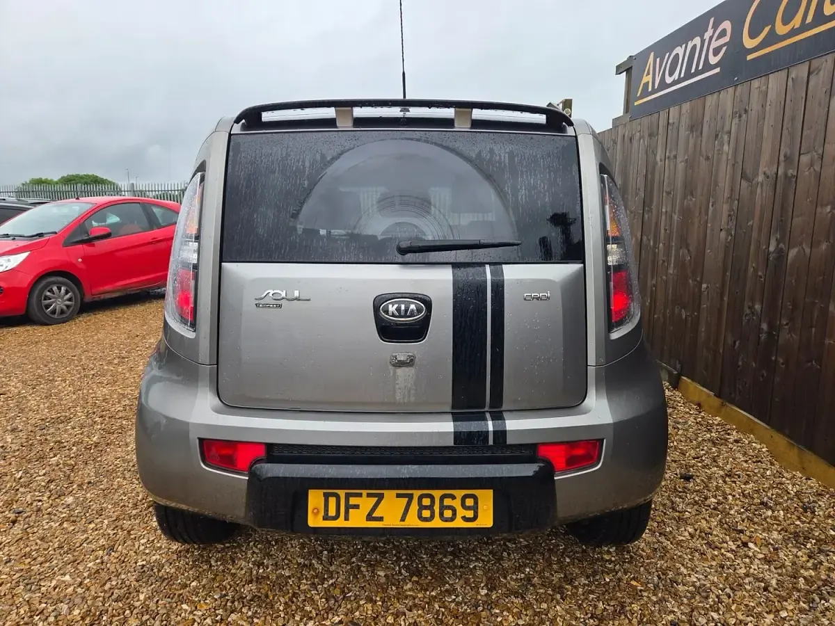 Used Kia Soul 126 HP (92 kW) 2010 Silver SUV