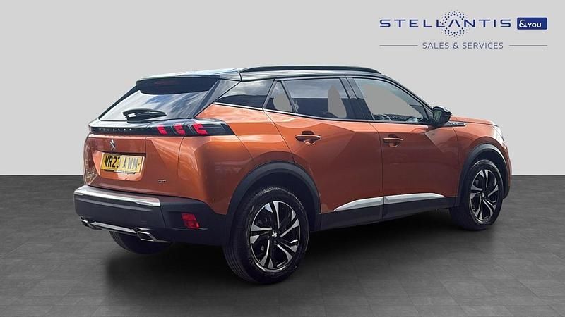 Used Peugeot 2008 GT 129 HP (94 kW) 2023 Orange SUV