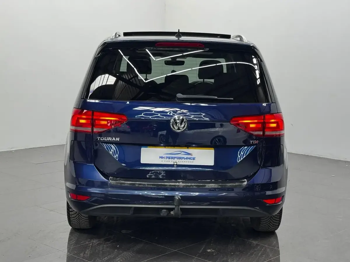 Used VW Touran Family 115 HP (84 kW) 2017 Blue MPV