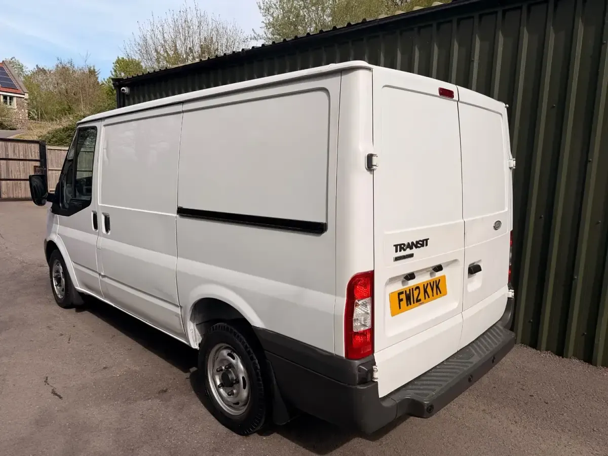 Begagnad Ford Transit 125 HK (91 kW) 2012 Vit Van