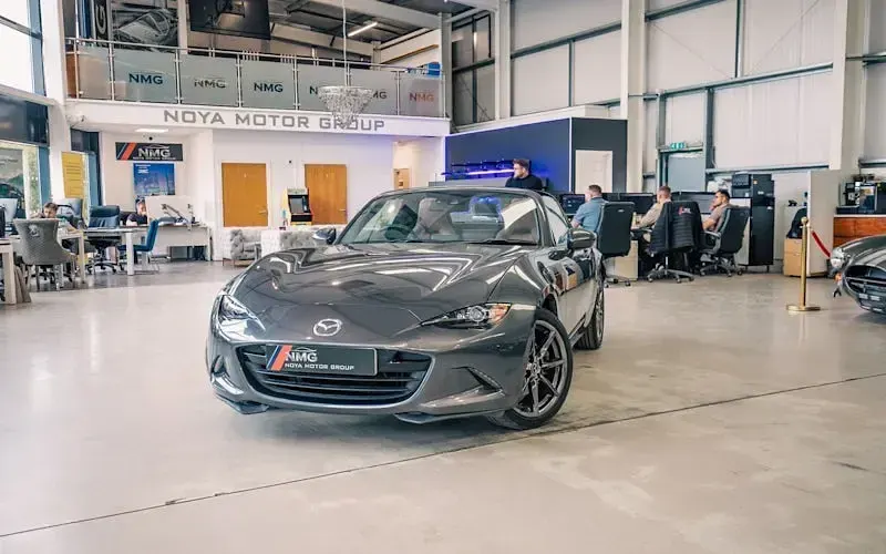 Used Mazda MX5 Inclusive 160 HP (117 kW) 2018 Grey Cabriolet