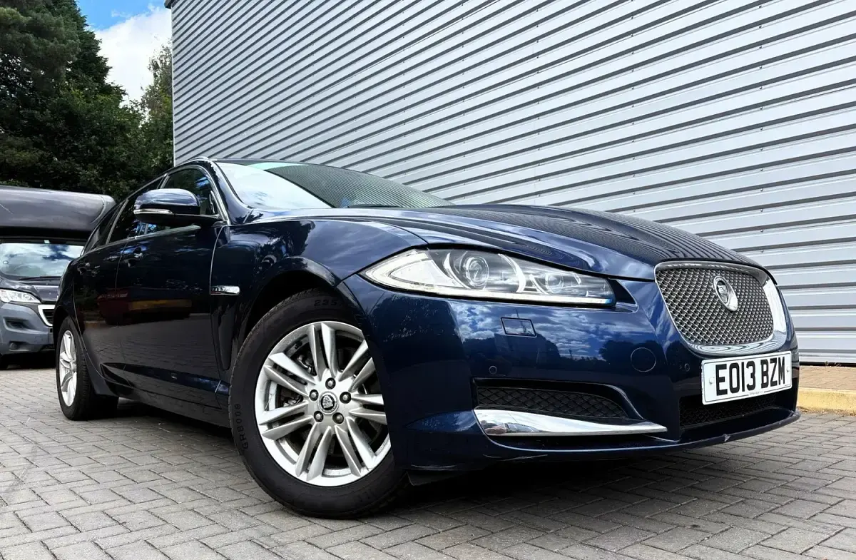 Used Jaguar XF Luxury 2013 Blue Estate