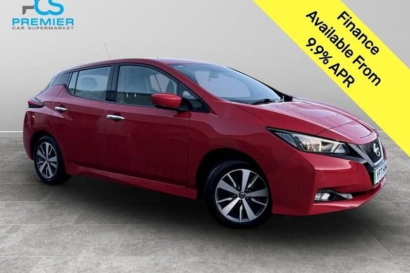 Begagnad Nissan Leaf Acenta 110 kW (150 HK) 2021 Halvkombi