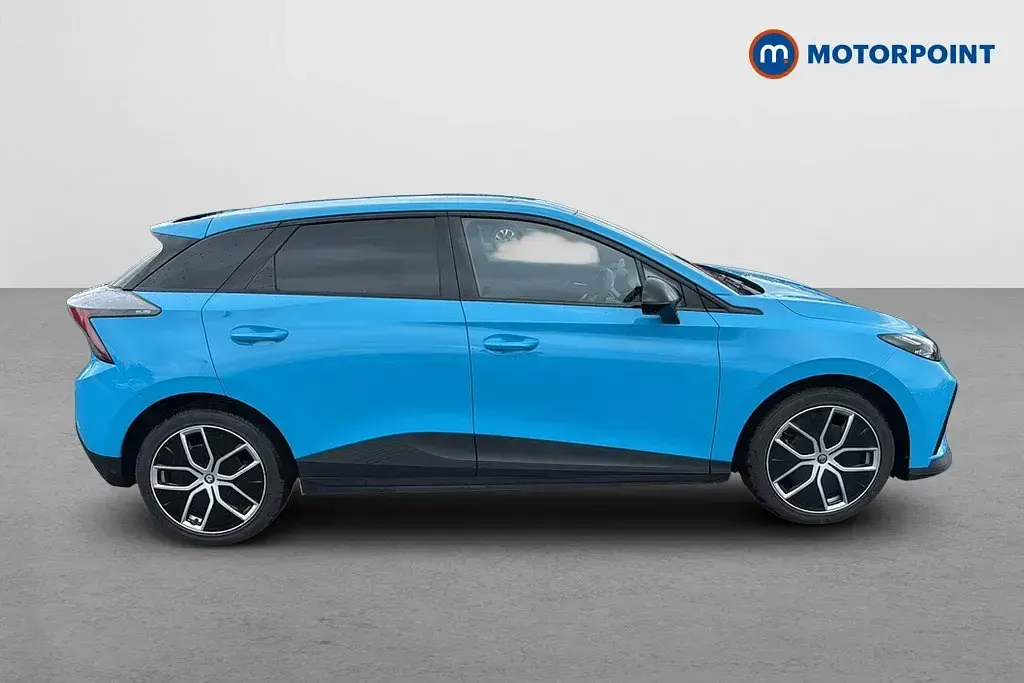 Used MG MG4 EV Trophy 319 kW (435 HP) 2024 Blue Hatchback
