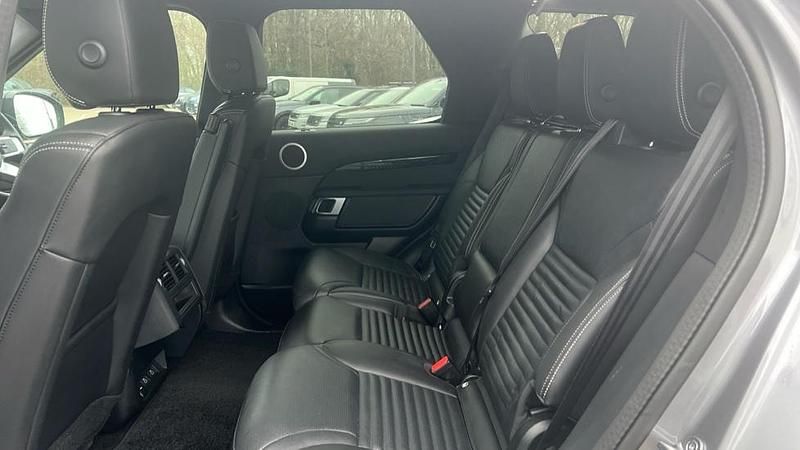 Used Land Rover Discovery 5 S 350 HP (257 kW) 2024 Metallic  eiger grey SUV