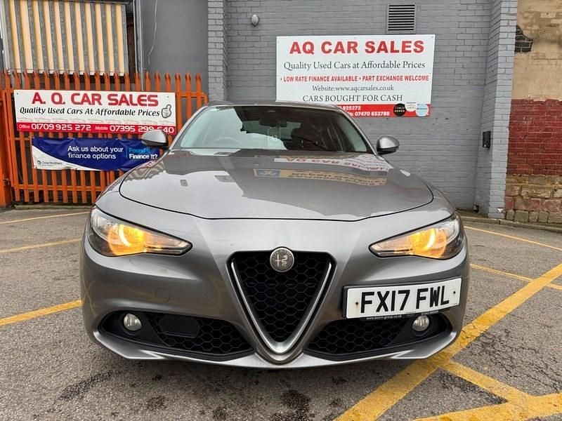 Used Alfa Romeo Giulia Super 200 HP (147 kW) 2017 Grey Sedan